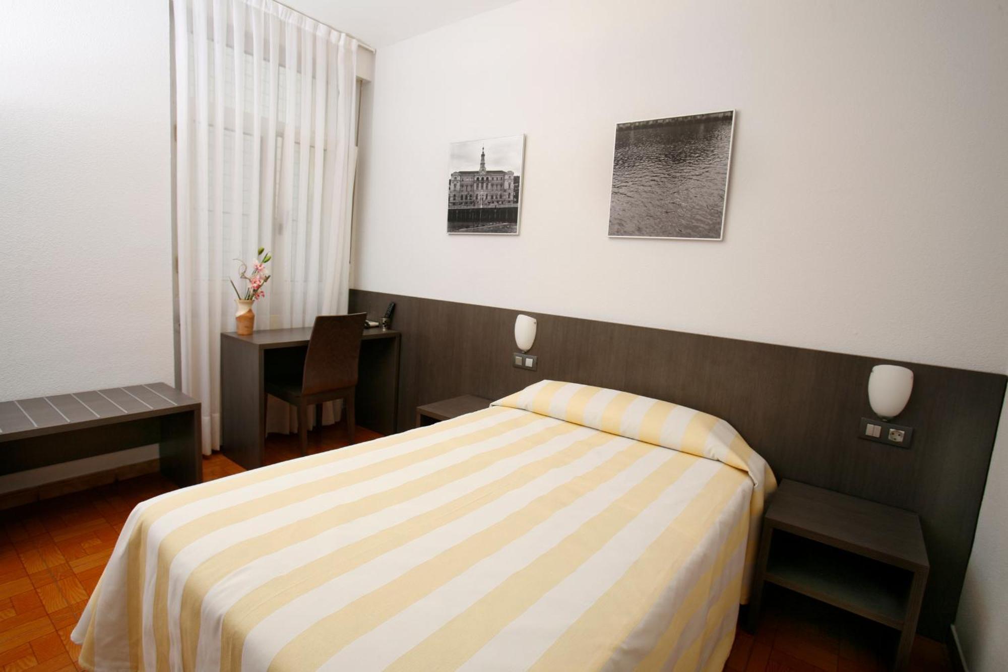 Hotel Ripa Bilbao Esterno foto
