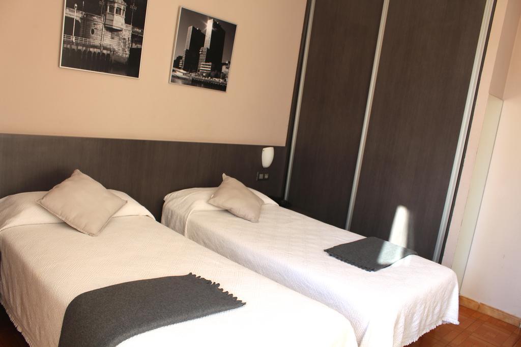 Hotel Ripa Bilbao Esterno foto
