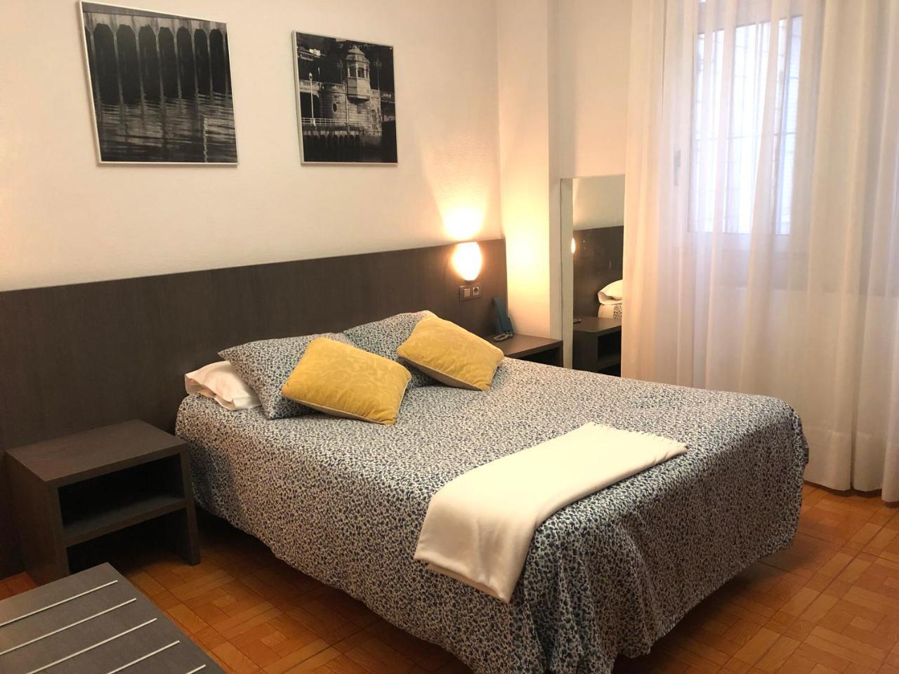 Hotel Ripa Bilbao Esterno foto