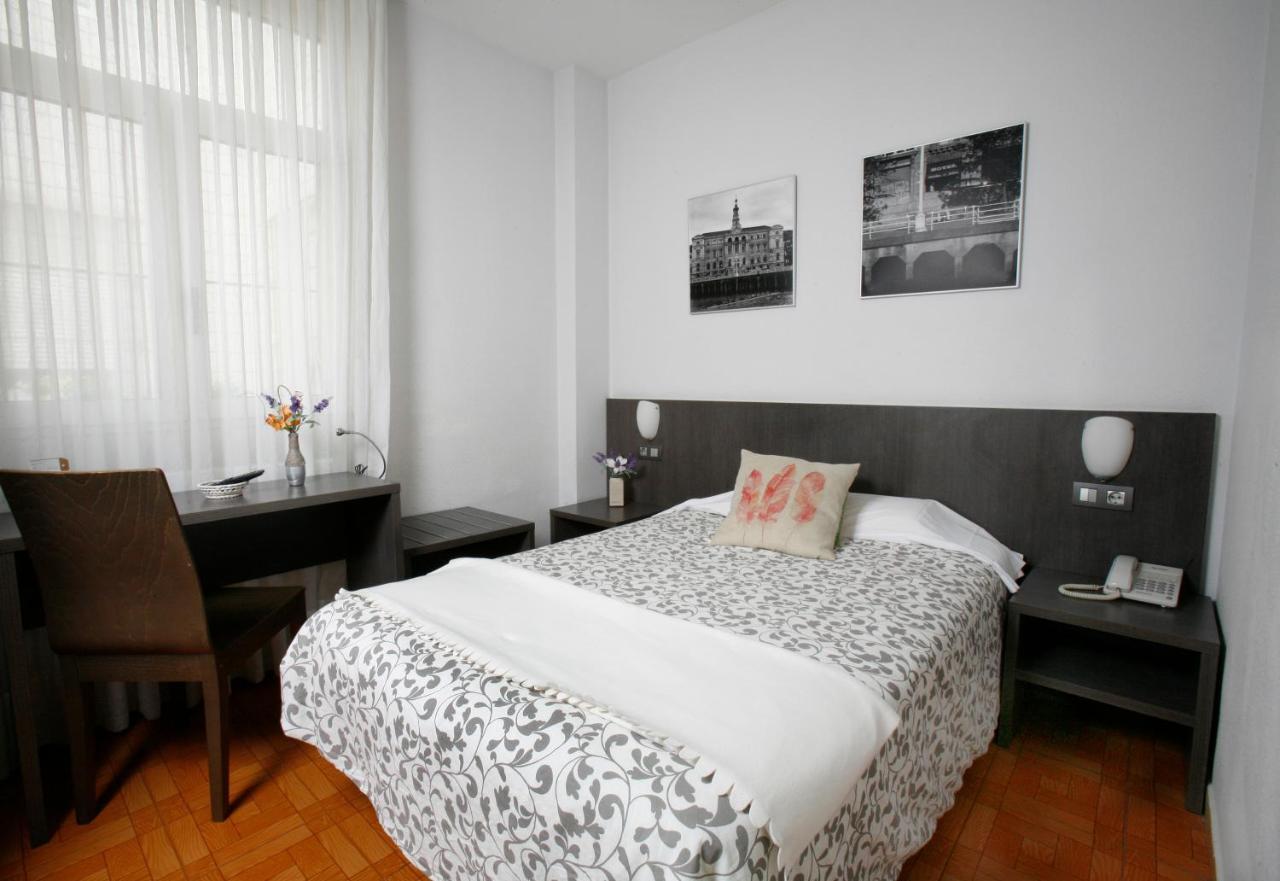 Hotel Ripa Bilbao Esterno foto