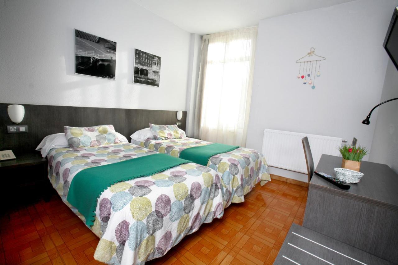Hotel Ripa Bilbao Esterno foto